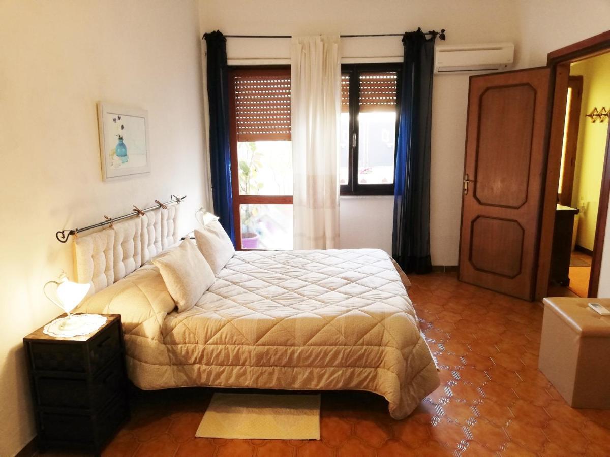 Appartamento Mary Oliena Extérieur photo